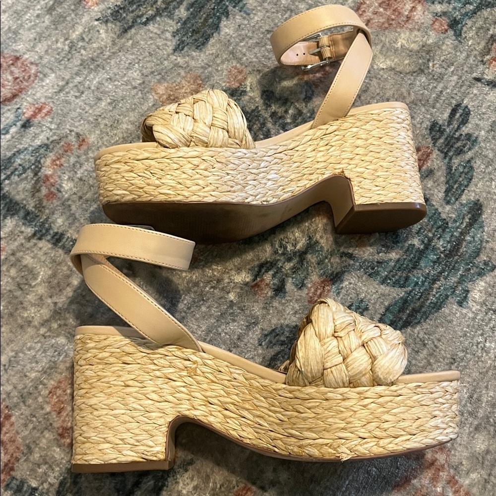 Marc Fisher Steel Raffia Platform Sandals - Picture 5 of 6